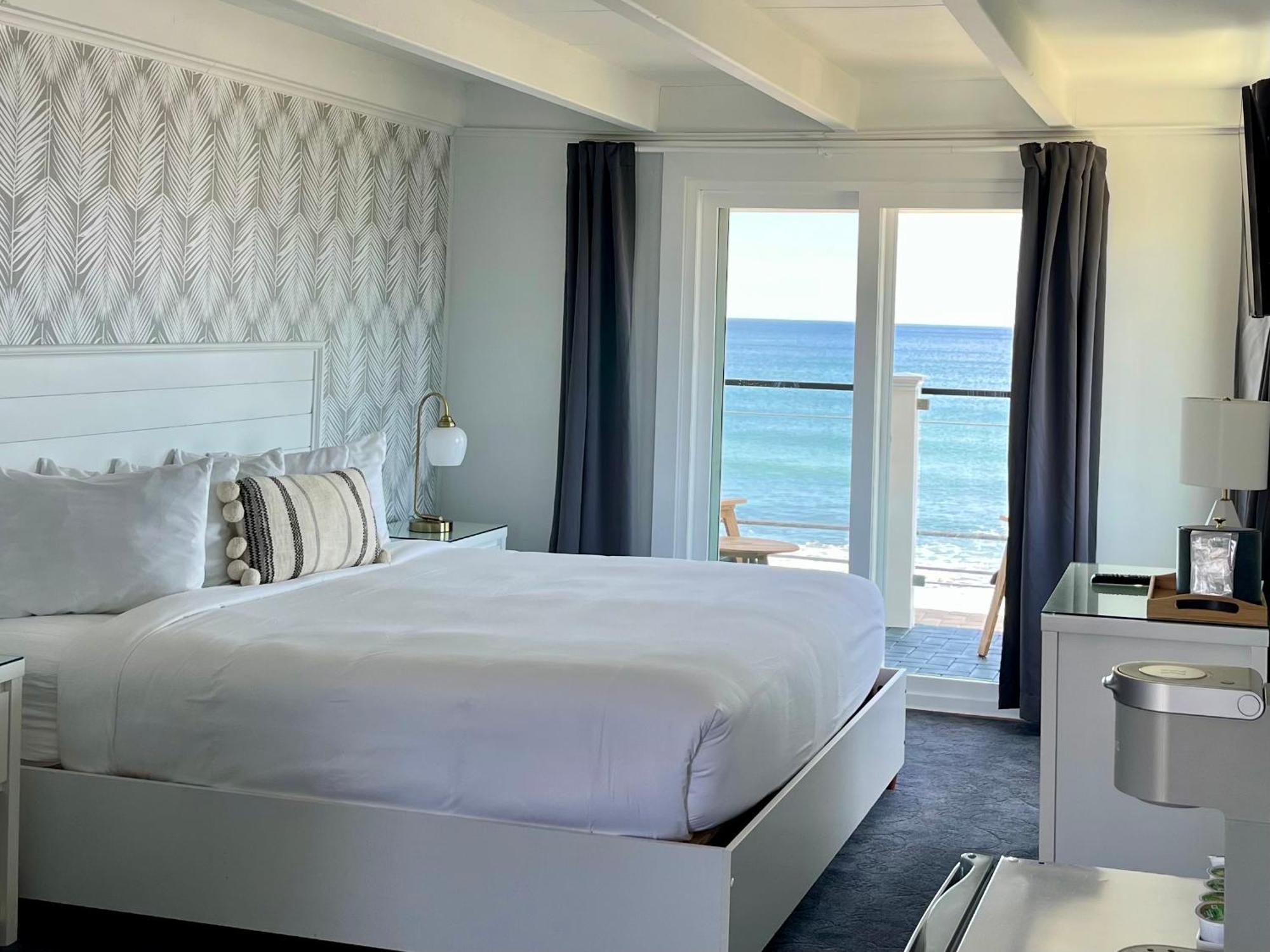 Grand View Hotel York Bagian luar foto
